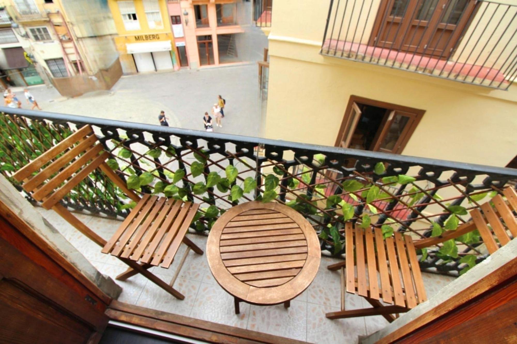 Apartamento Reformado Cerca De La Plaza Redonda Valencia Exterior foto
